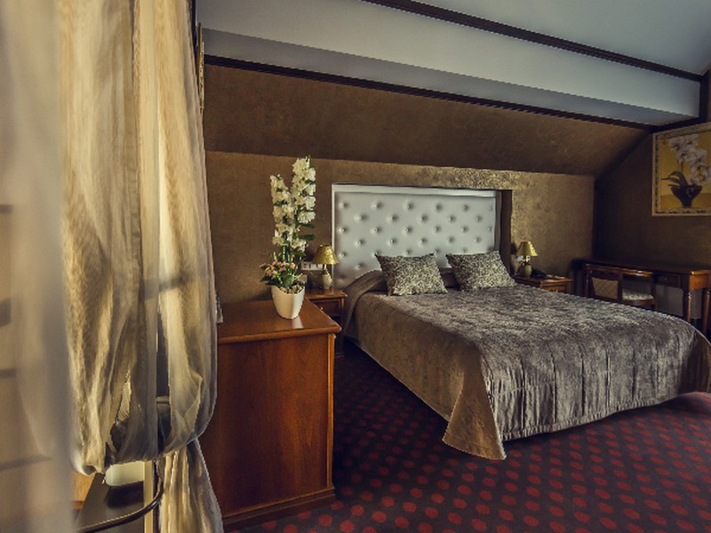 Jet Lag масаж (масаж у номері готелю) в Спа Голосієво